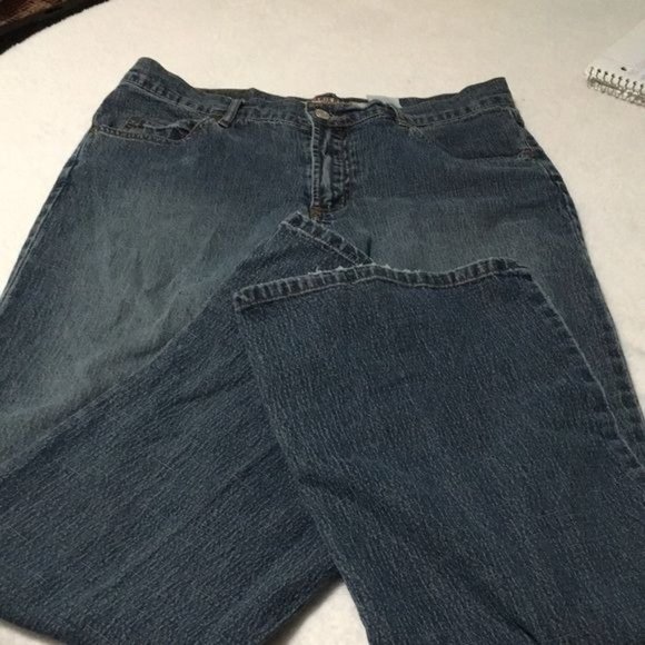 Paris Blues Authentic American Brand  woman’s zip button boot cut jeans size 10 - Picture 1 of 6